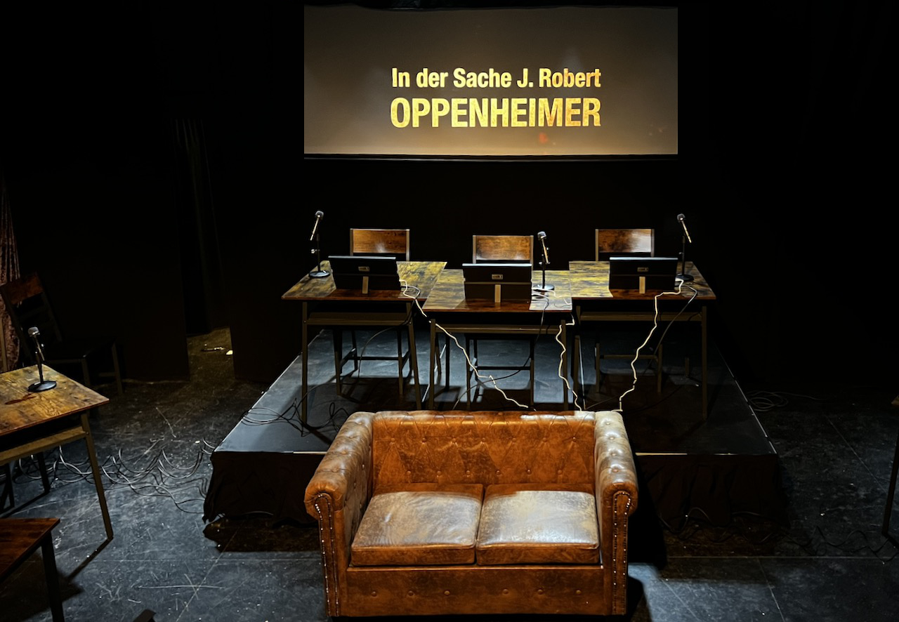 Oppenheimer Bühne front%20%281%29